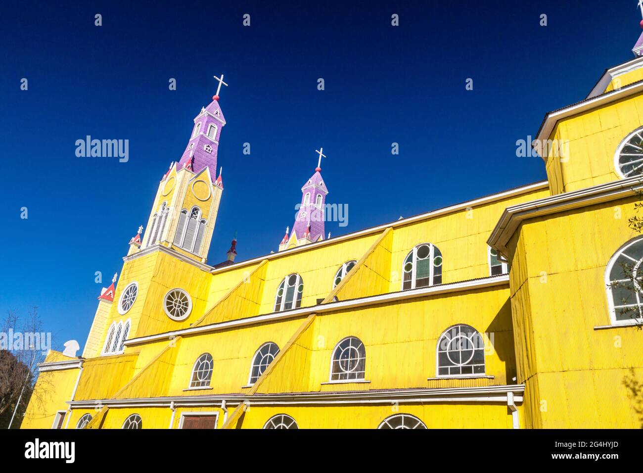 La chiesa di San Francisco a Castro, isola di Chiloe, Cile Foto Stock