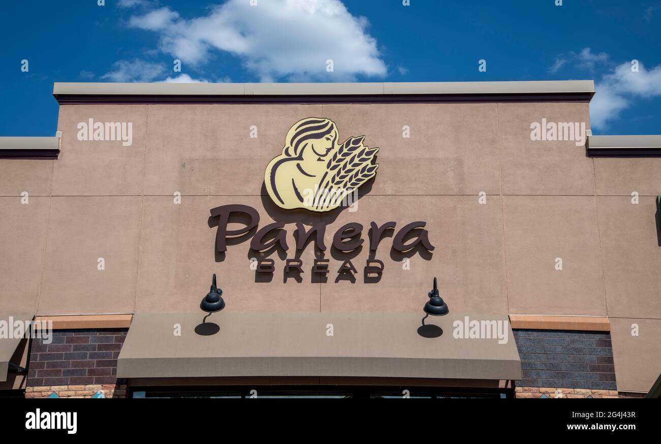 Vadnais Heights, Minnesota. Logo Panera Bread Company. Panera Bread Company è una catena americana di panetteria-caffè fast casual ristoranti. Foto Stock