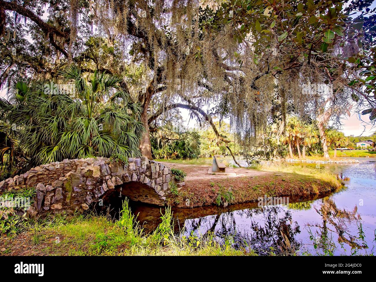 Goldfish Bridge porta a Goldfish Island nel New Orleans City Park, 14 novembre 2015, a New Orleans, Louisiana. Foto Stock