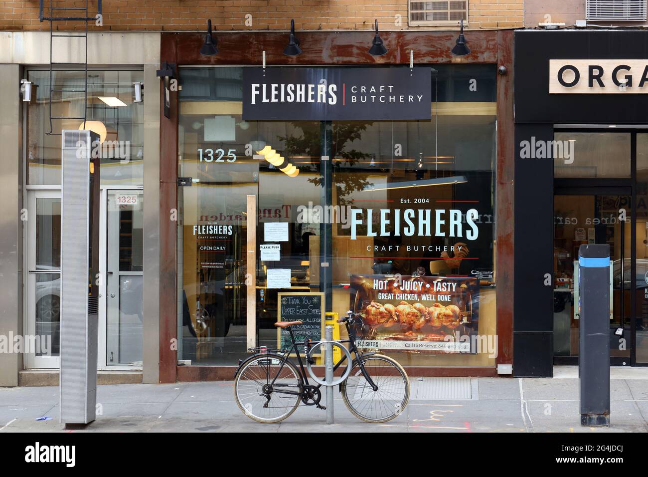 [Storefront storico] macelleria Fleishers Craft, 1325 3rd Ave, New York, NYC foto del negozio di macelleria nell'Upper East Side di Manhattan. Foto Stock