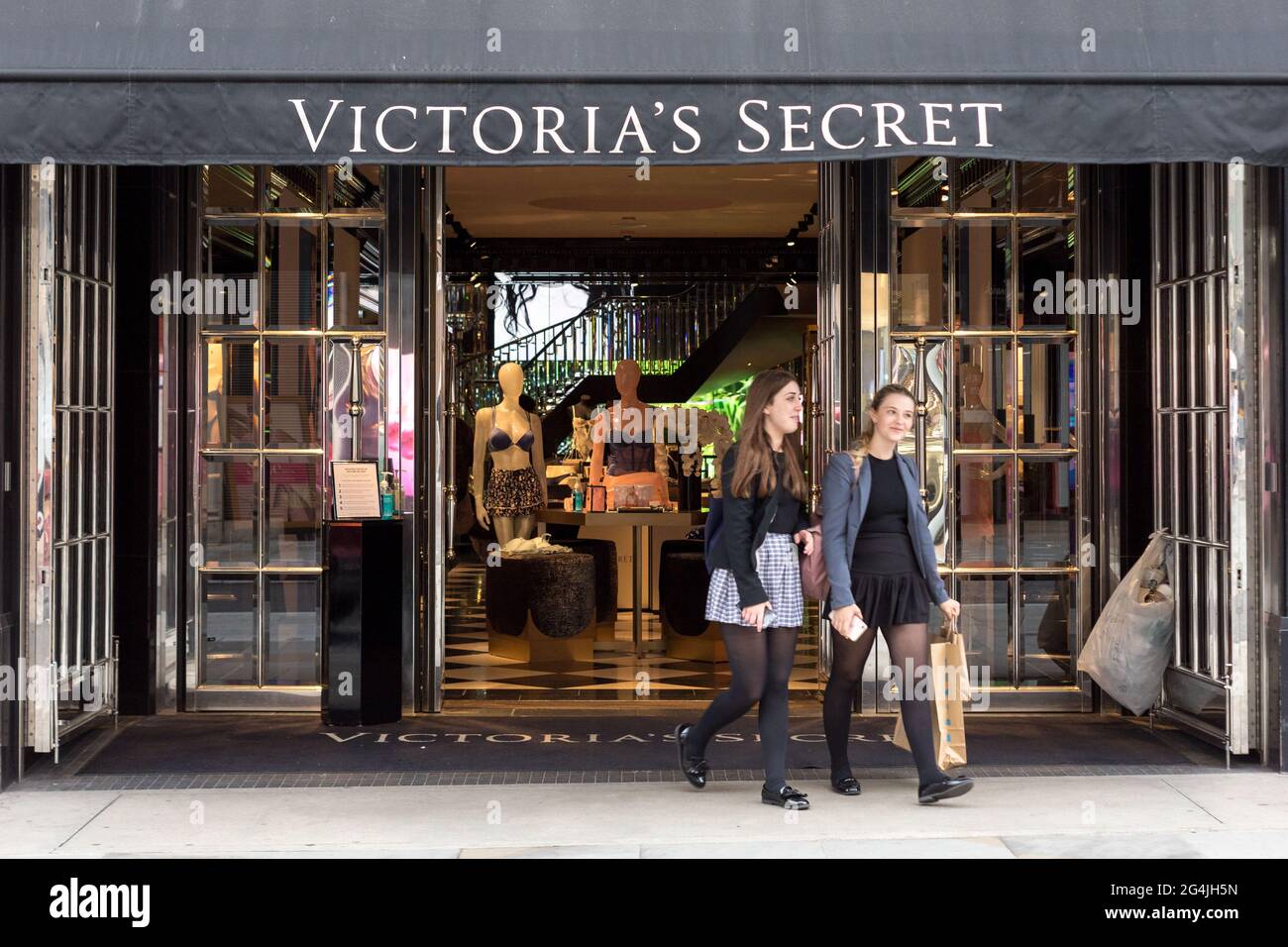 Victorias secret bond street london immagini e fotografie stock ad alta  risoluzione - Alamy