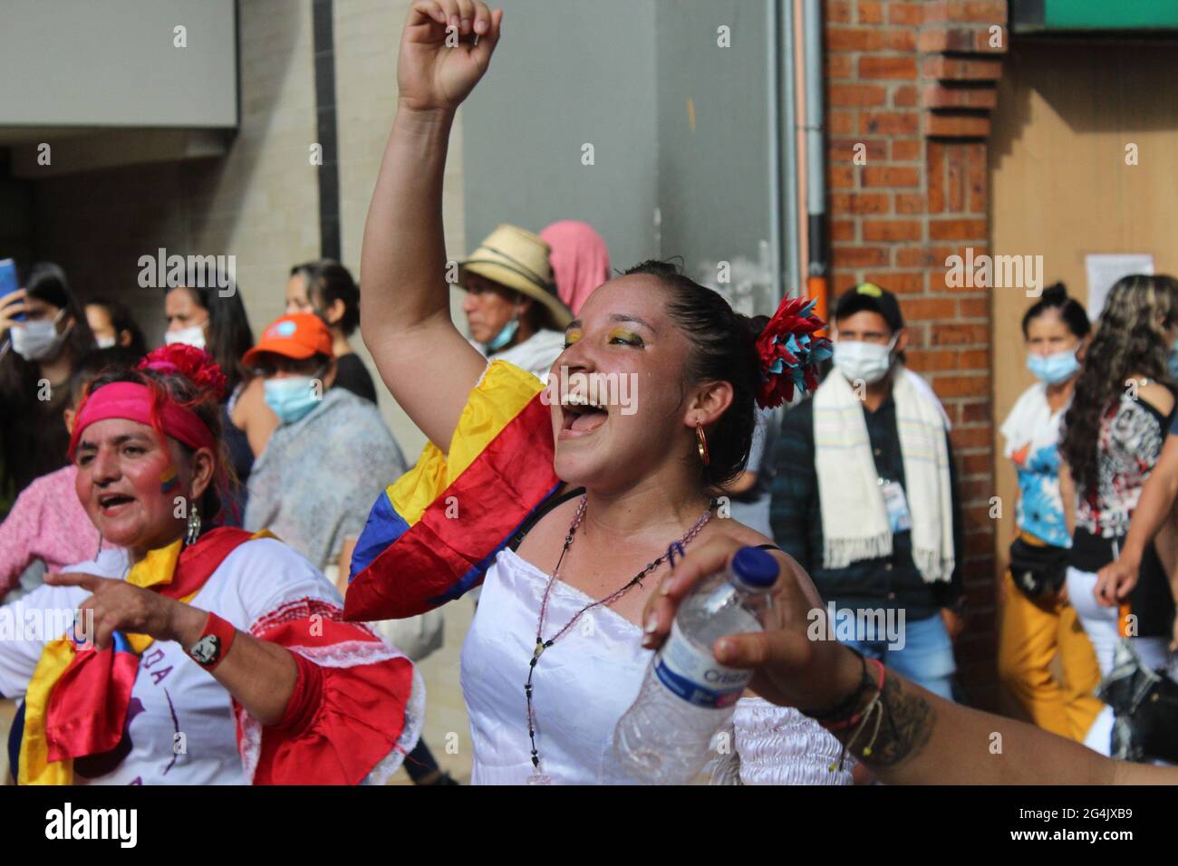 Il 3 maggio 20201 migliaia di contadini, indigeni e persone impegnati nell'accordo di pace di Meta e Guaviare decisero di lasciare i territori nella città di Villavicencio per unirsi allo sciopero nazionale in Colombia. Foto Stock