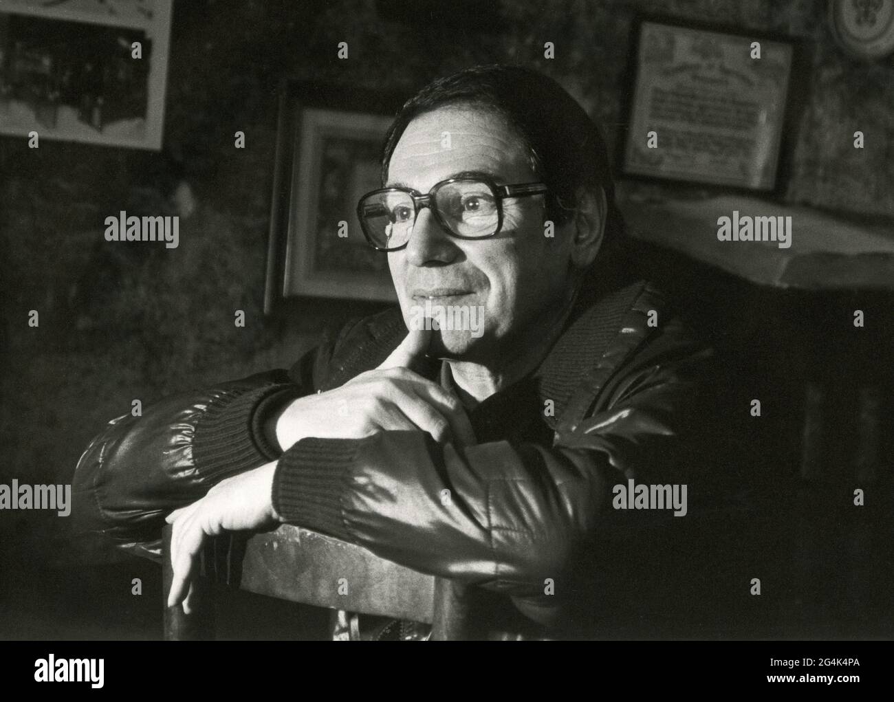 Reims (Francia settentrionale). Robert Hossein in un teatro nel 1983 Foto Stock
