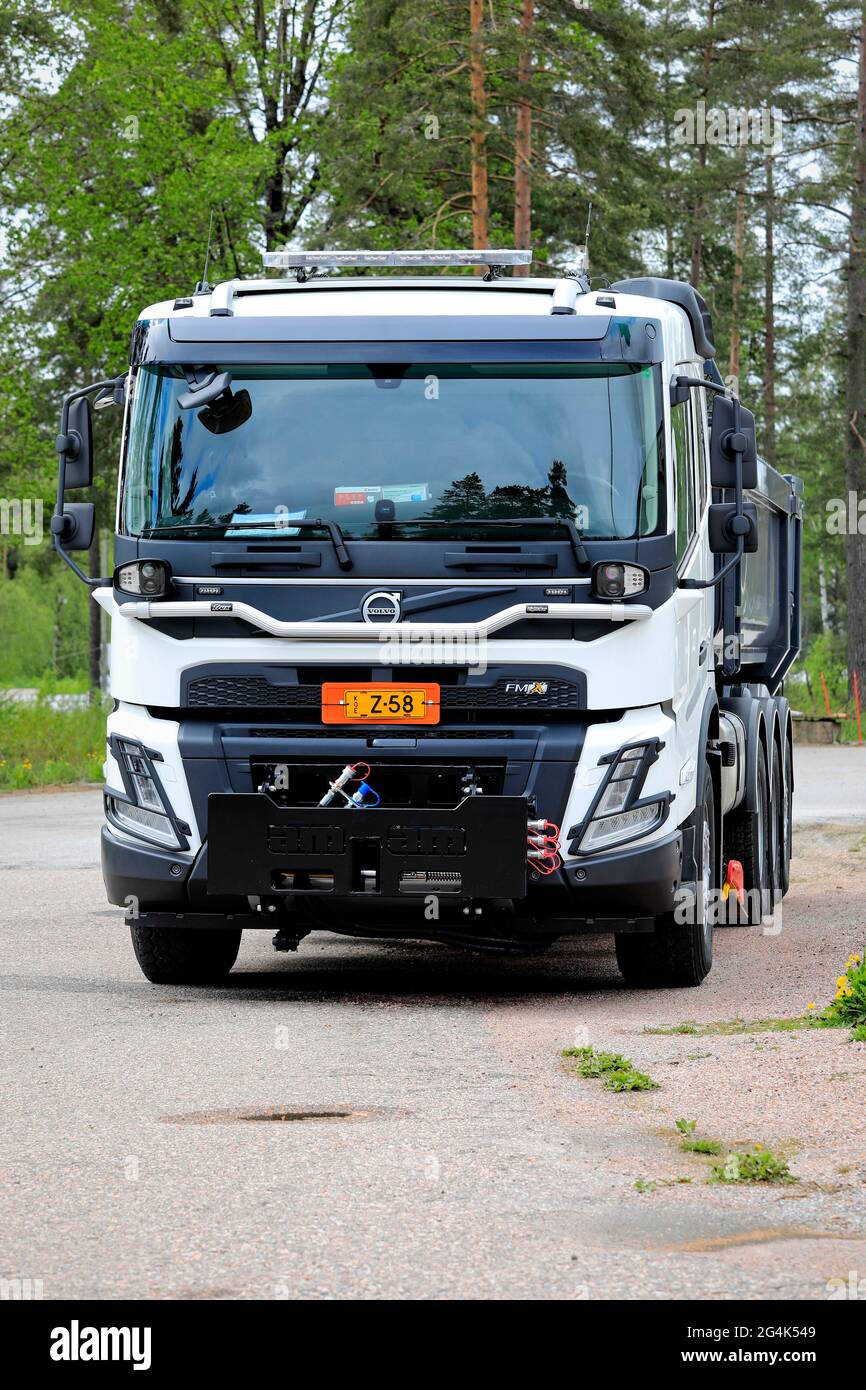 Raasepori, Finlandia. 27 maggio 2021. Volvo Trucks Finland presenta la nuova Volvo FMX 540 XPro Winter come parte della nuova gamma. Foto Stock