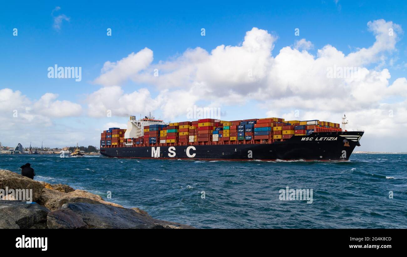 MSC Letizia lascia Fremantle, WA, il 14 giugno 2021. Foto Stock