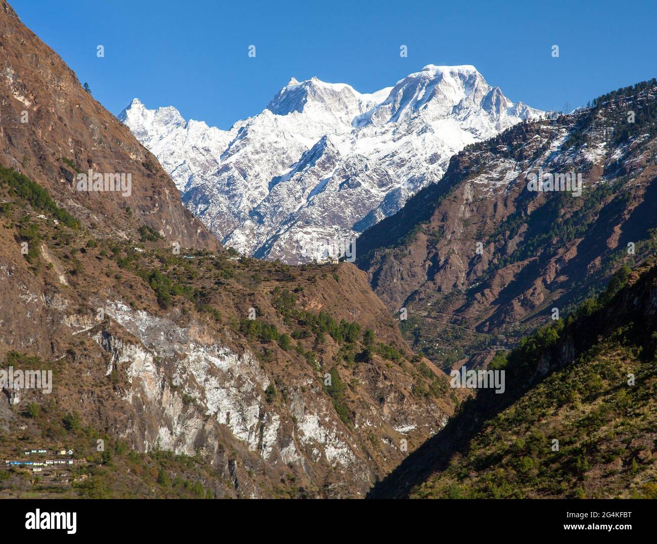 Himalaya, vista panoramica dell'Himalaya Indiano, grande catena Himalaya, Uttarakhand India Foto Stock