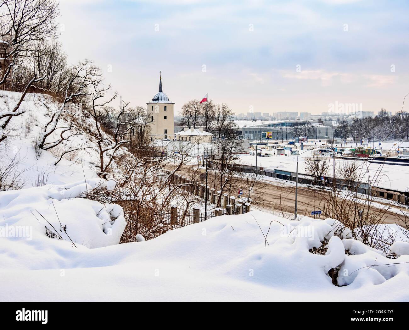 Vista verso la Chiesa Ortodossa Orientale della Trasfigurazione di Gesù, inverno, Lublino, Lublino Voivodato, Polonia Foto Stock