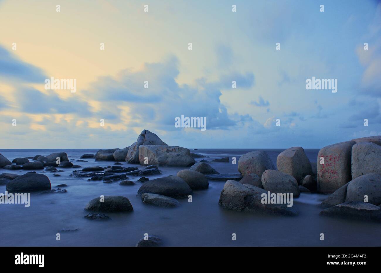 Pantai Batu Burung Beach, Singkawang, West Kalimantan, Indonesia Foto Stock