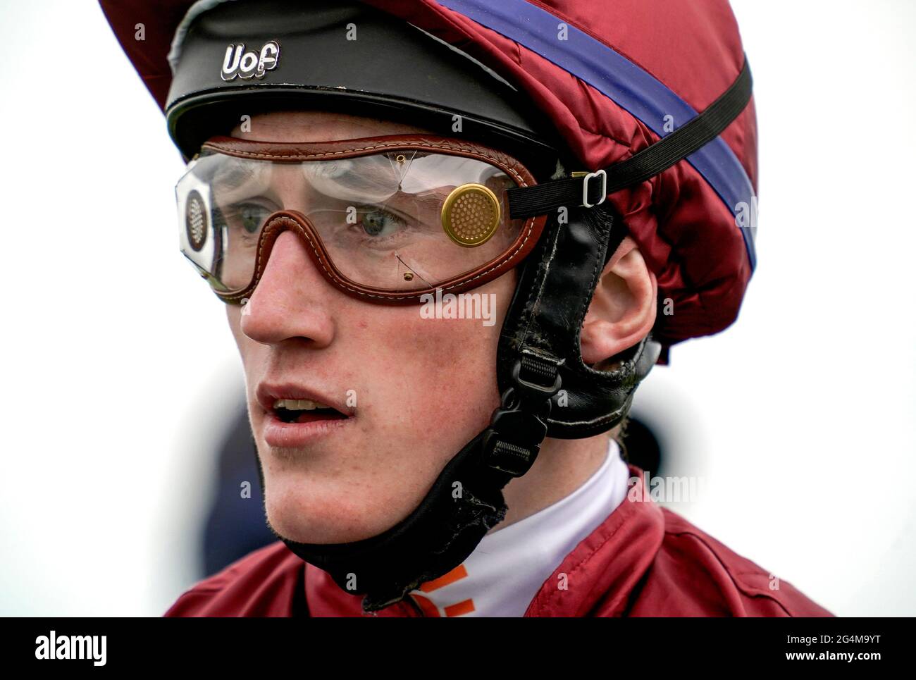 David Egan dopo aver vinto i seguaci atteraces su Twitter handicap su Almadrina all'ippodromo di Brighton. Data immagine: Martedì 22 giugno 2021. Foto Stock