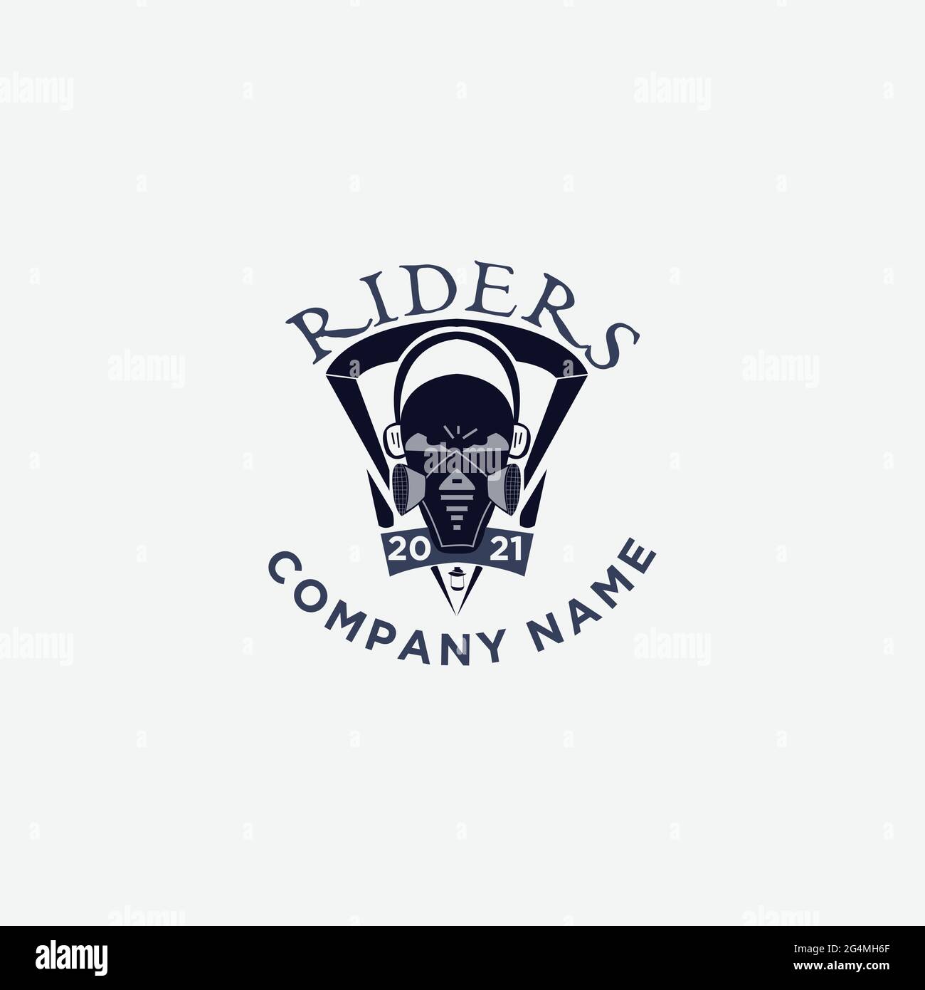 Modelli adesivi biker club. Emblemi, etichette e badge personalizzati vintage per motociclette e cranio Illustrazione Vettoriale