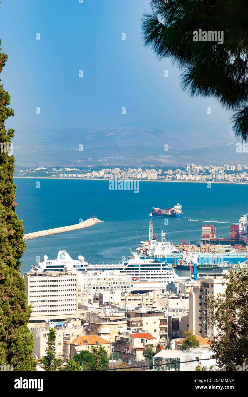 navi da carico tutto l'anno. È il più grande porto marittimo internazionale d'Israele Foto Stock
