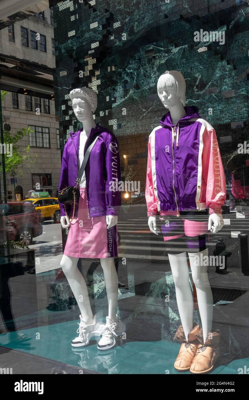 Louis Vuitton Fifth Avenue Flagship Store Window, New York Foto Stock