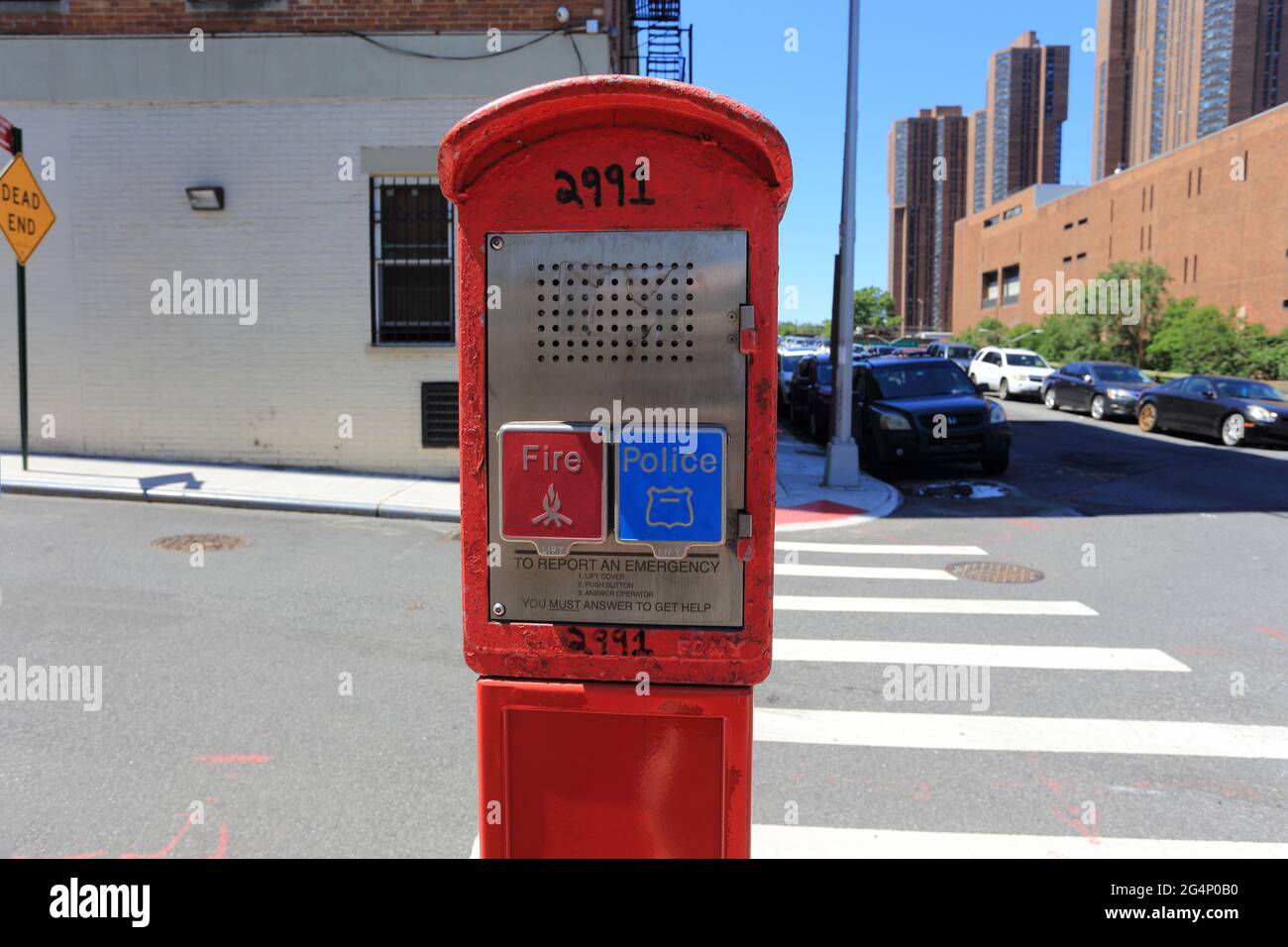 Scatola chiamate di emergenza Bronx, New York City Foto Stock
