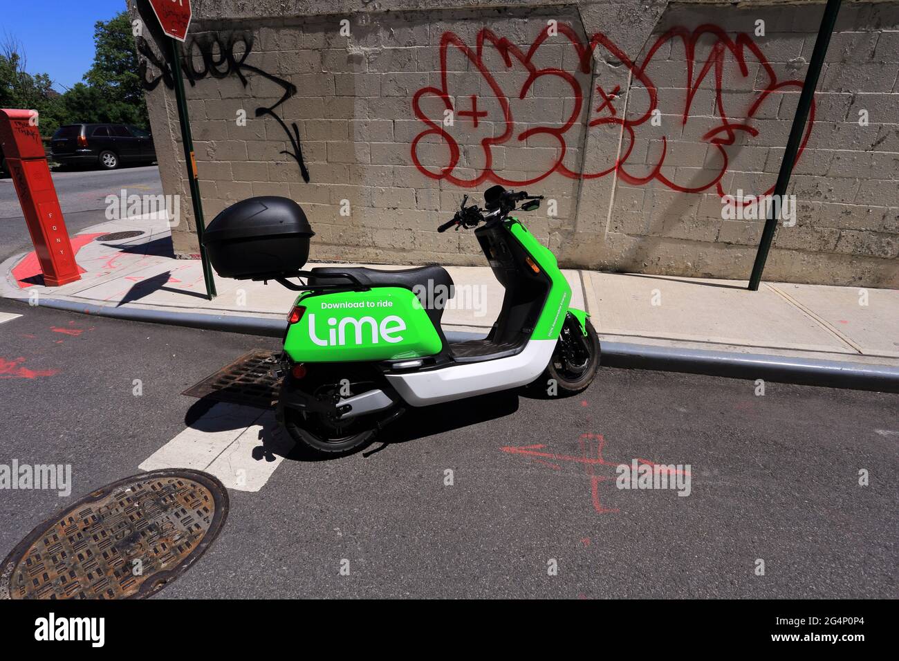 Noleggio pubblico di scooter nel Bronx, New York City Foto Stock