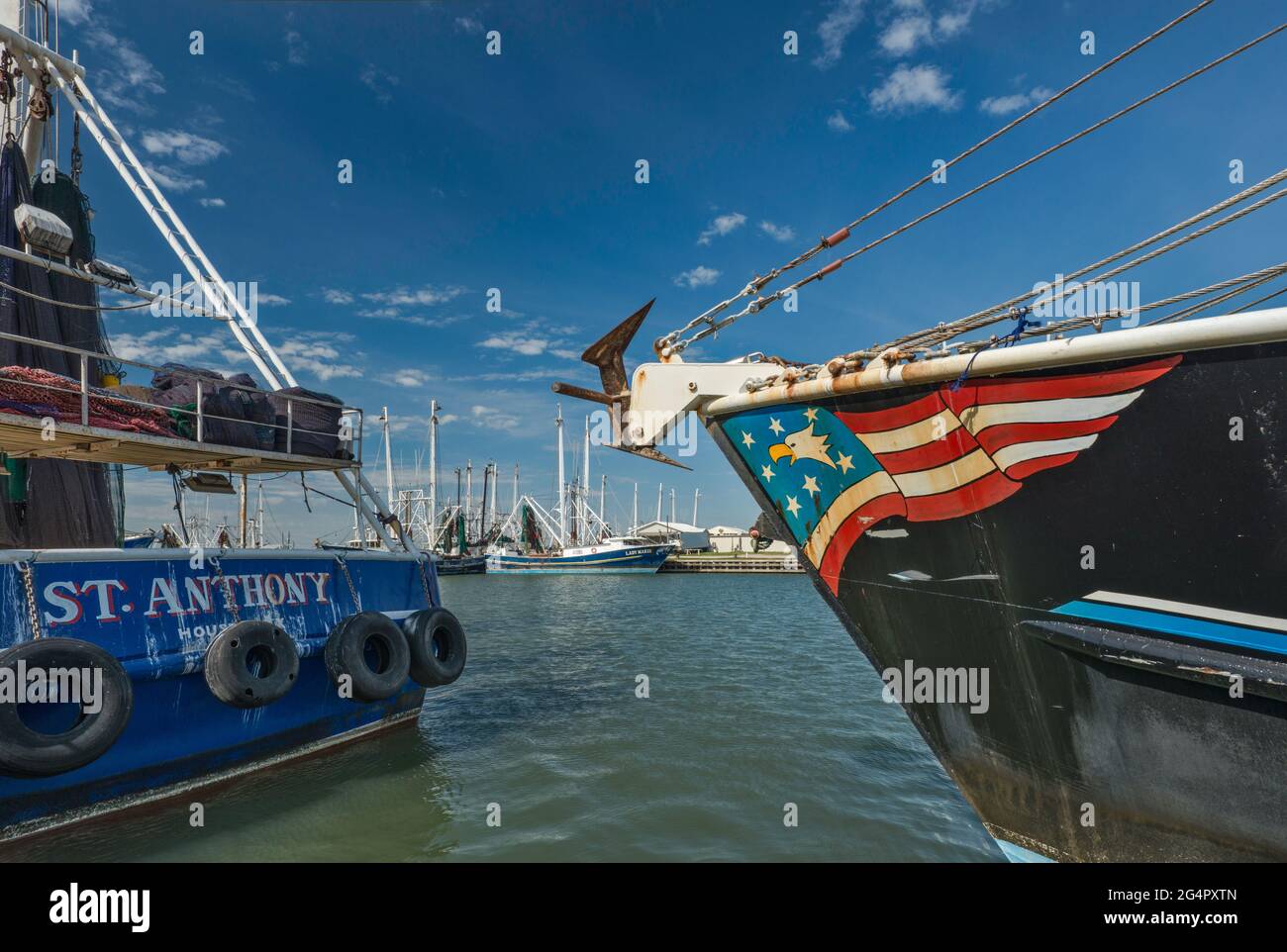 Barche di gamberi al porto di Palacios, Texas, Stati Uniti Foto Stock