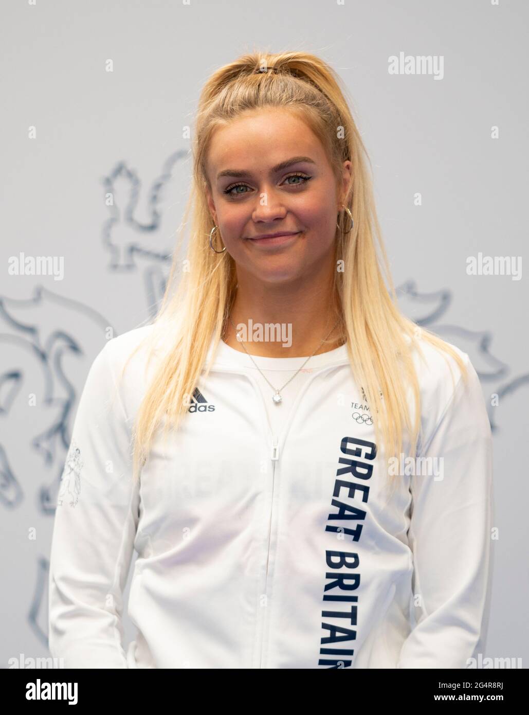 Kate Shortman durante la sessione di kitting out per le Olimpiadi di Tokyo 2020 al Birmingham NEC, UK. Data immagine: Martedì 22 giugno 2021. Foto Stock