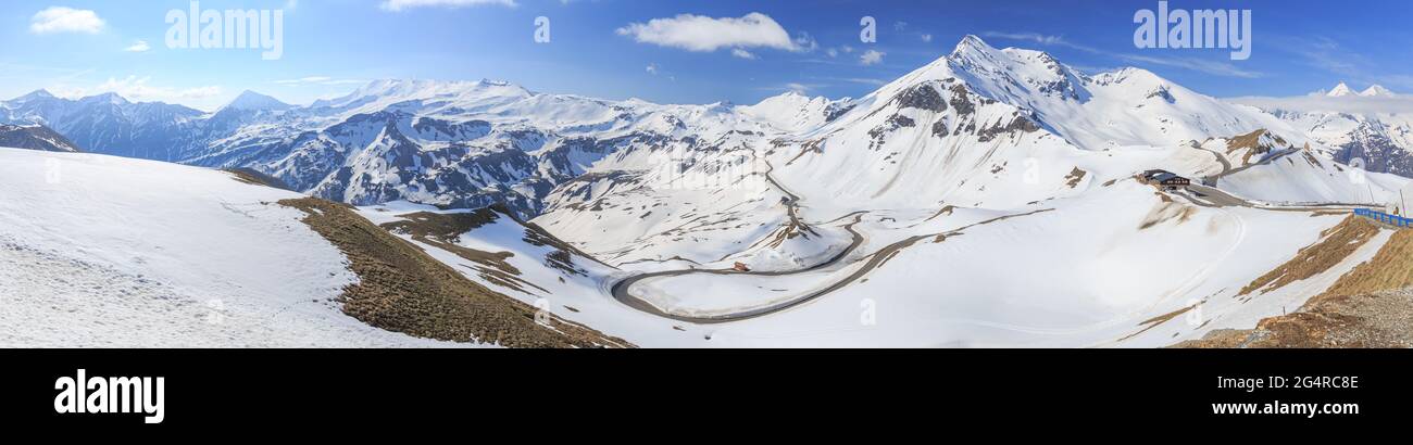 Vista panoramica da Fuscher Törl alla strada alpina di Großglockner Foto Stock