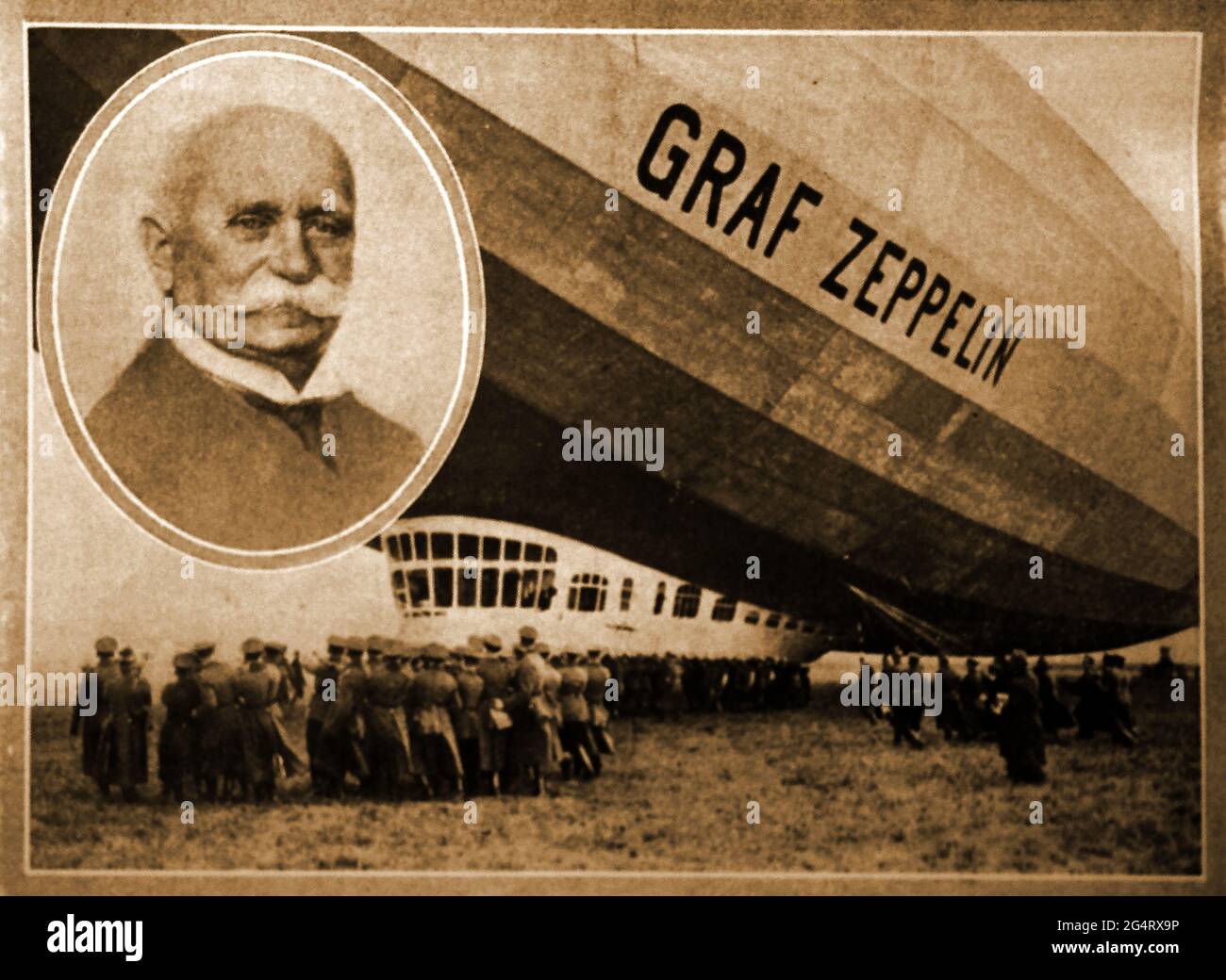 Una fotografia stampata in anticipo dell'aeronave Graf Zeppelin con ritratto intatto del conte Ferdinand von Zeppelin Foto Stock