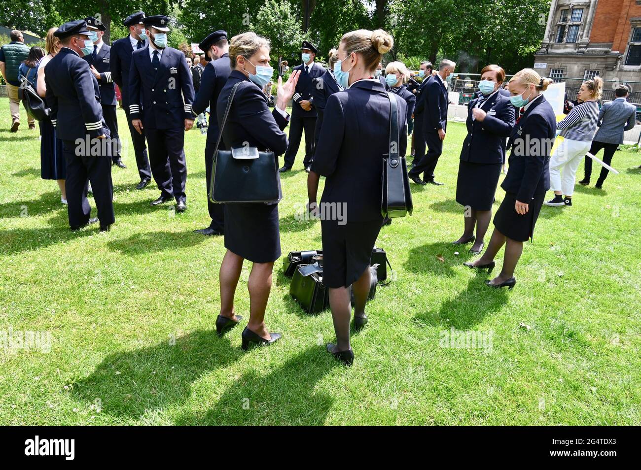 Londra, Regno Unito. Equipaggio di cabina, giorno di viaggio dell'azione, College Green, Houses of Parliament, Westminster, Londra. Credito UK: michael melia/Alamy Live News Foto Stock