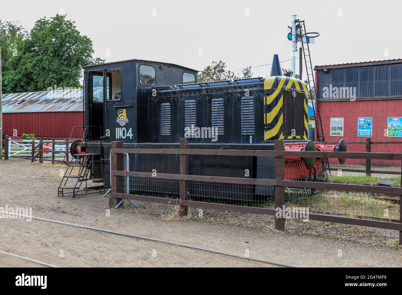 Una locomotiva elettrica inglese per shunting diesel n. 11104 presso il museo e i giardini Bressingham Steam, situato a Bressingham, Diss, Norfolk, Inghilterra, Regno Unito Foto Stock