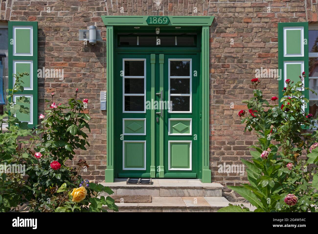 Porta d'ingresso, Wustrow, Fischland, Meclemburgo-Pomerania occidentale, Germania Foto Stock
