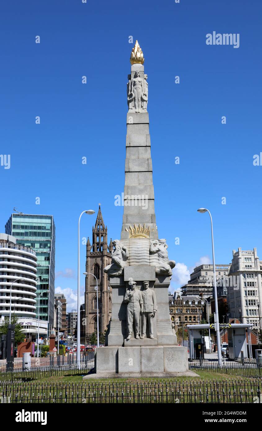 Memoriale agli eroi della Marine Engine Room di Liverpool Foto Stock