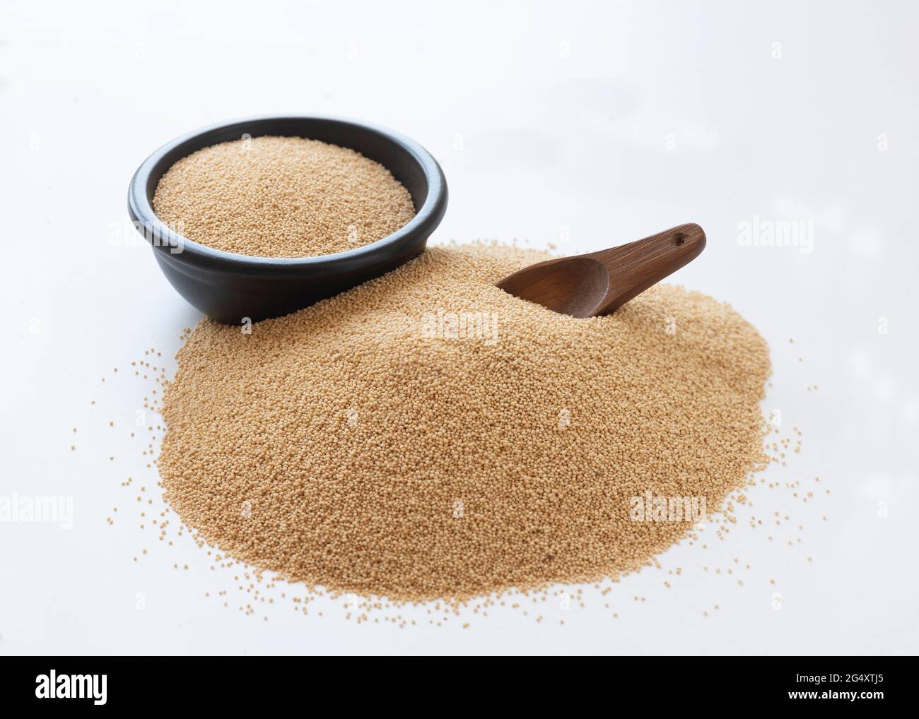 semi di amaranto senza glutine supercibo vegano il grano è alto nelle proprietà antinfiammatorie e ricco è antiossidanti che migliora l'immunità Foto Stock