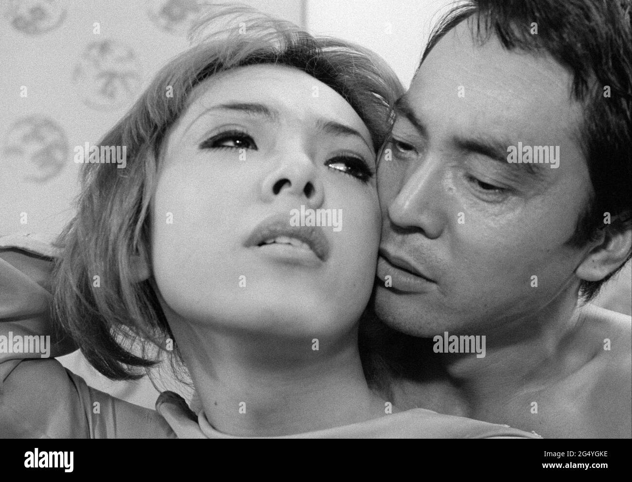 PARATA FUNERARIA DI ROSES (1969) -titolo originale: BARA NO SÔRETSU-, regia DI TOSHIO MATSUMOTO. Credit: Art Theatre Guild (ATG)/Matsumoto Production Company / Album Foto Stock