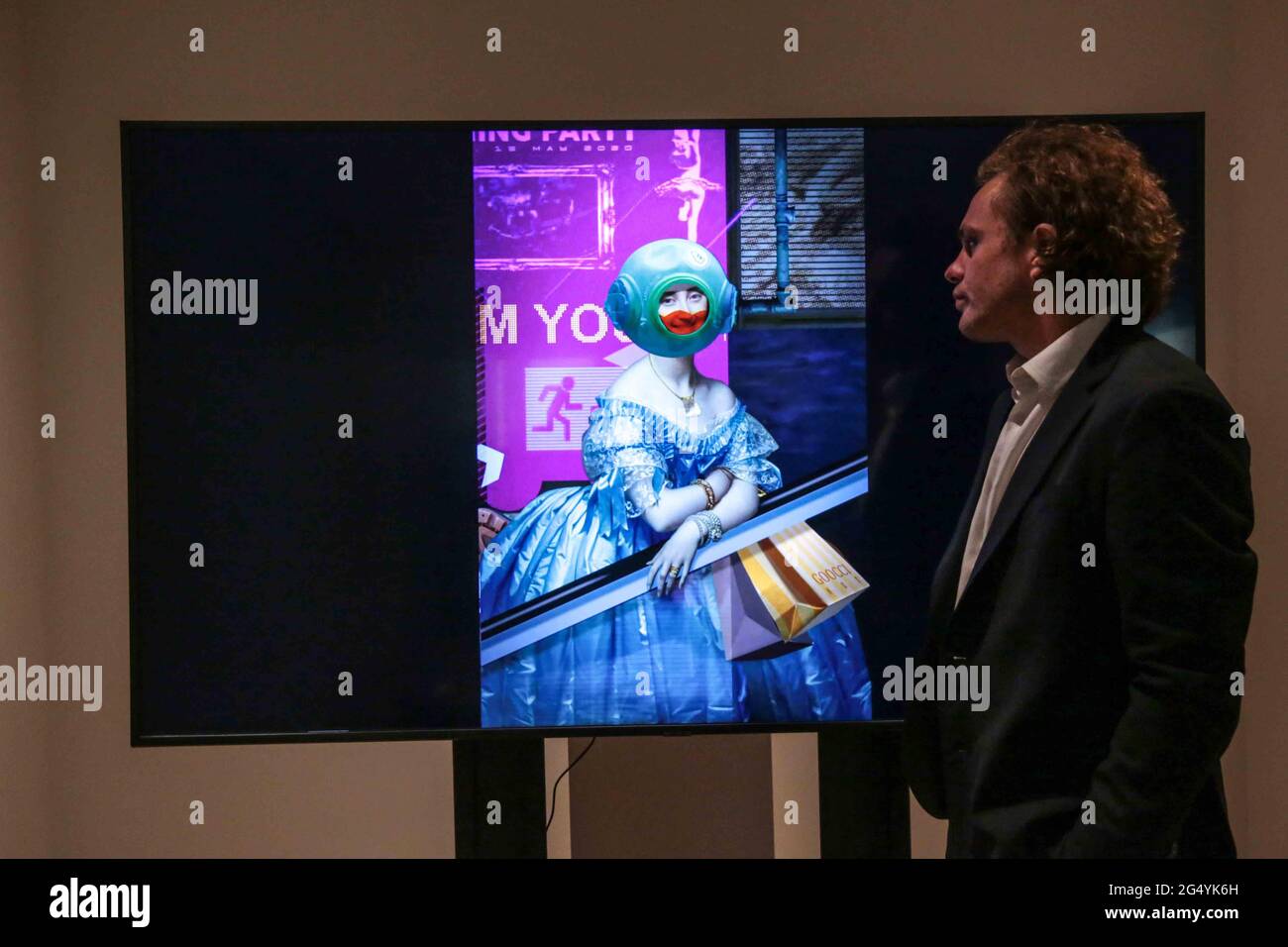 Londra UK 24 giugno 2021 Allota Money Pauline al centro commerciale Est €40.000-60.000 USD. Bonhams ospiterà la prima collaborazione curata al mondo tra una piattaforma di arte digitale e una casa d'aste, offrendo per la prima volta una vendita esclusiva di NFT, dal titolo CryptOGs: The Pioneers of NFT Art, Paul Quezada-Neiman/Alamy Live News Foto Stock