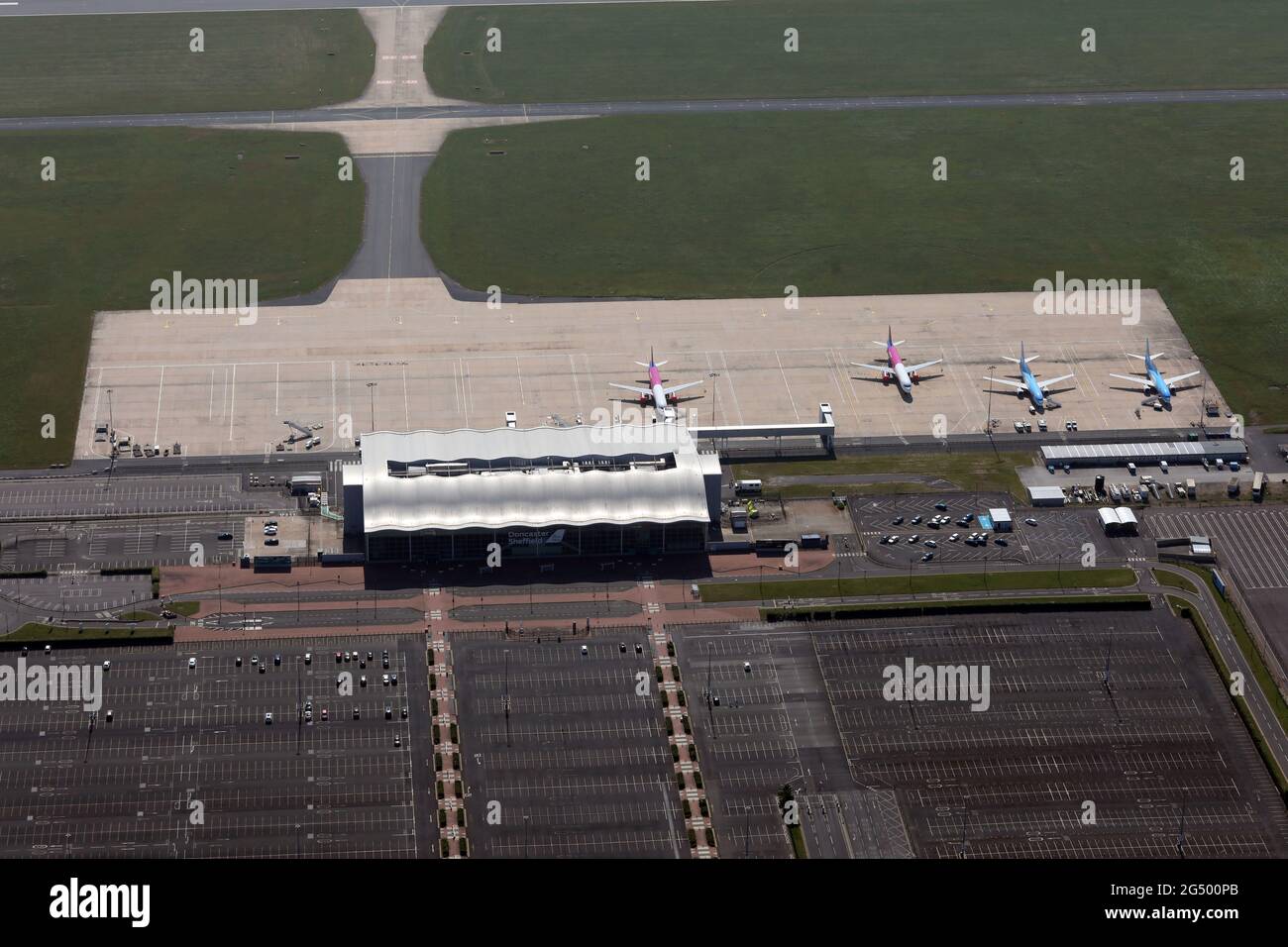 Vista aerea dell'aeroporto di Doncaster Sheffield, precedentemente Robin Hood, Doncaster Sheffield, South Yorkshire Foto Stock