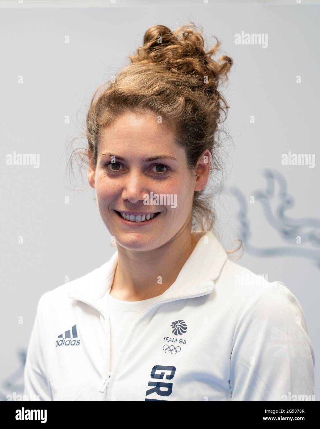 Kate French durante la sessione di kitting out per le Olimpiadi di Tokyo 2020 al Birmingham NEC, UK. Data immagine: Lunedì 21 giugno 2021. Foto Stock