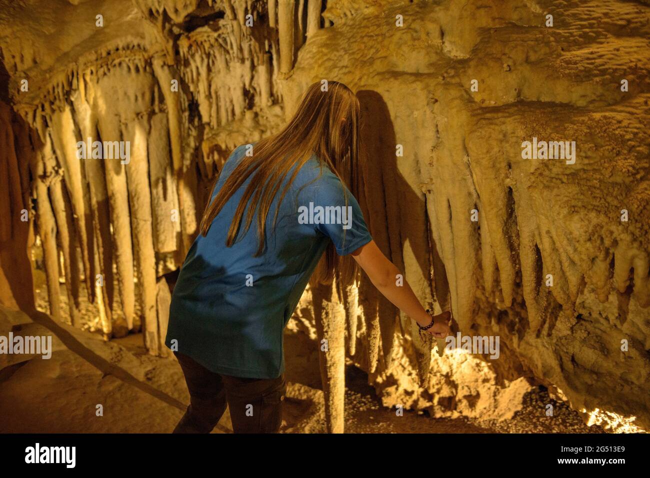 Interno delle Grotte di Meravelles, in Benifallet, Serra de Cardó (Baix Ebre, Catalogna, Spagna) ESP: Interno de las Cuevas Meravelles, en Benifallet Foto Stock