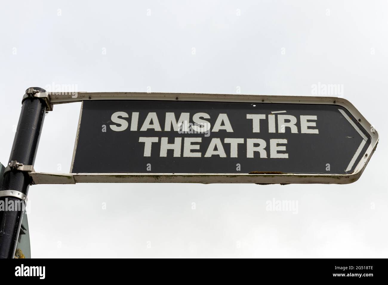 Cartello per il Teatro Folcloristico Nazionale Siamsa Tire a Tralee, County Kerry, Irlanda Foto Stock