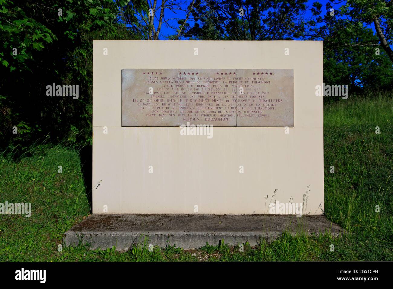 Memoriale agli uomini del Thiaumont Redoubt (ouvrage de Thiaumont) che ha combattuto durante la battaglia di Verdun a Fleury-devant-Douaumont (Mosa), Francia Foto Stock