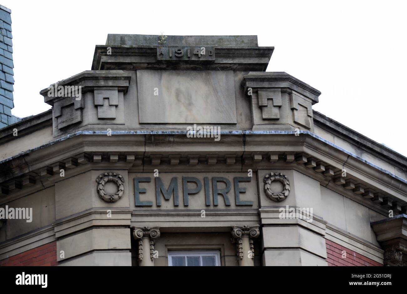 L'Empire tradizionale pub cittadino a Liverpool Foto Stock