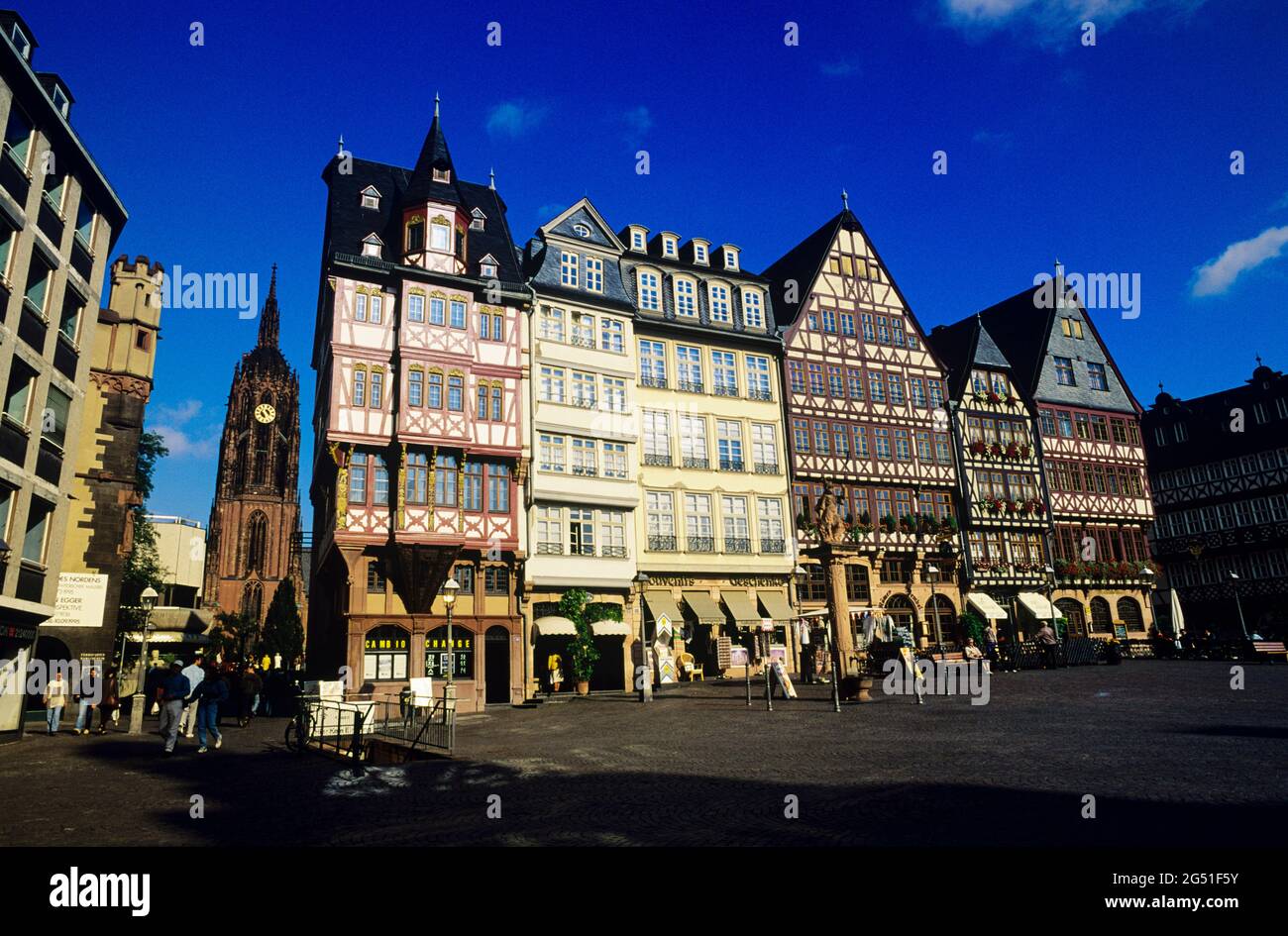 Case cittadine nella piazza della città, Romerberg, Francoforte, Assia, Germania Foto Stock