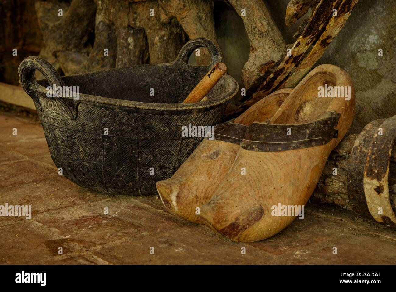 All'interno del mulino nella fattoria la Llavina, a Centelles (Osona, Barcellona, Catalogna, Spagna) ESP: Interno del molino de harina en la Llavina Foto Stock