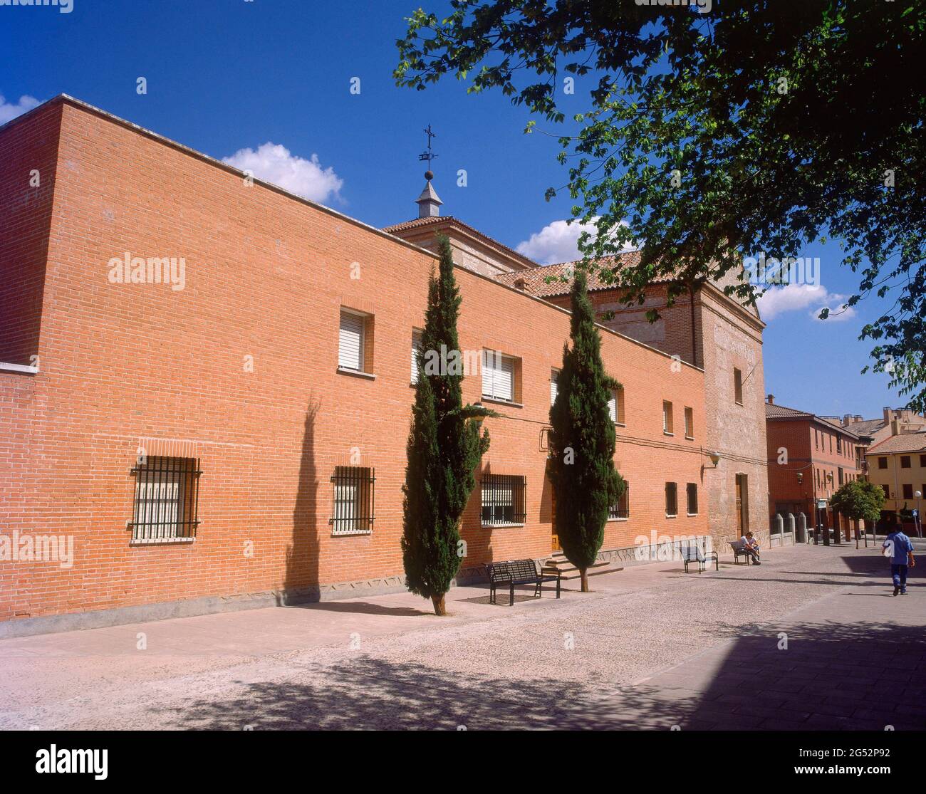 VISTA SESGADA DE LA FACHADA. LOCALITÀ: CONVENTO DE LOS CAPUCHINOS. Pinto. MADRID. SPAGNA. Foto Stock