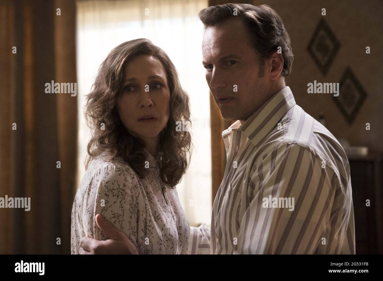 IL CONJURING: IL DIAVOLO MI HA FATTO FARE (2021) VERA FARMIGA PATRICK WILSON MICHAEL CHAVES (DIR) WARNER BROS/MOVIESTORE COLLECTION LTD Foto Stock