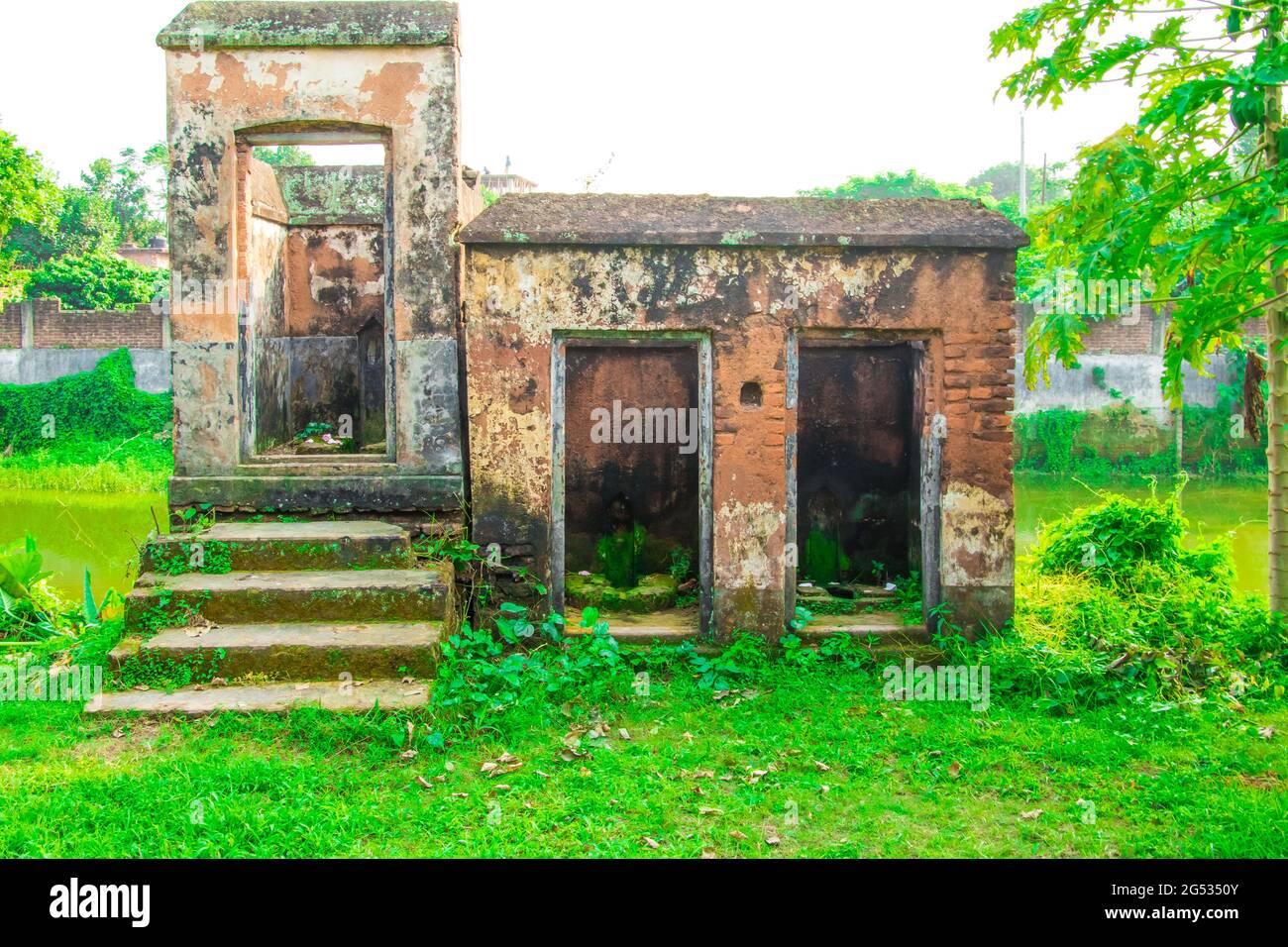 L'architettura tradizionale del forte rosso. Ho catturato questa immagine il 5 novembre 2019, dalla città di Panam, Sonargaon, Bangladesh, Sud Aasia Foto Stock