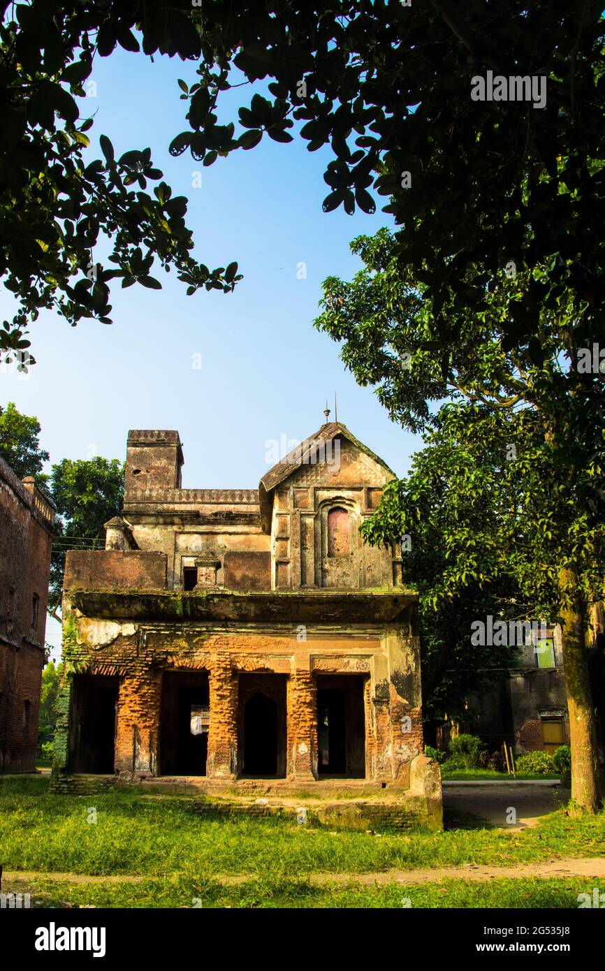 L'architettura tradizionale del forte rosso. Ho catturato questa immagine il 5 novembre 2019, dalla città di Panam, Sonargaon, Bangladesh, Sud Aasia Foto Stock