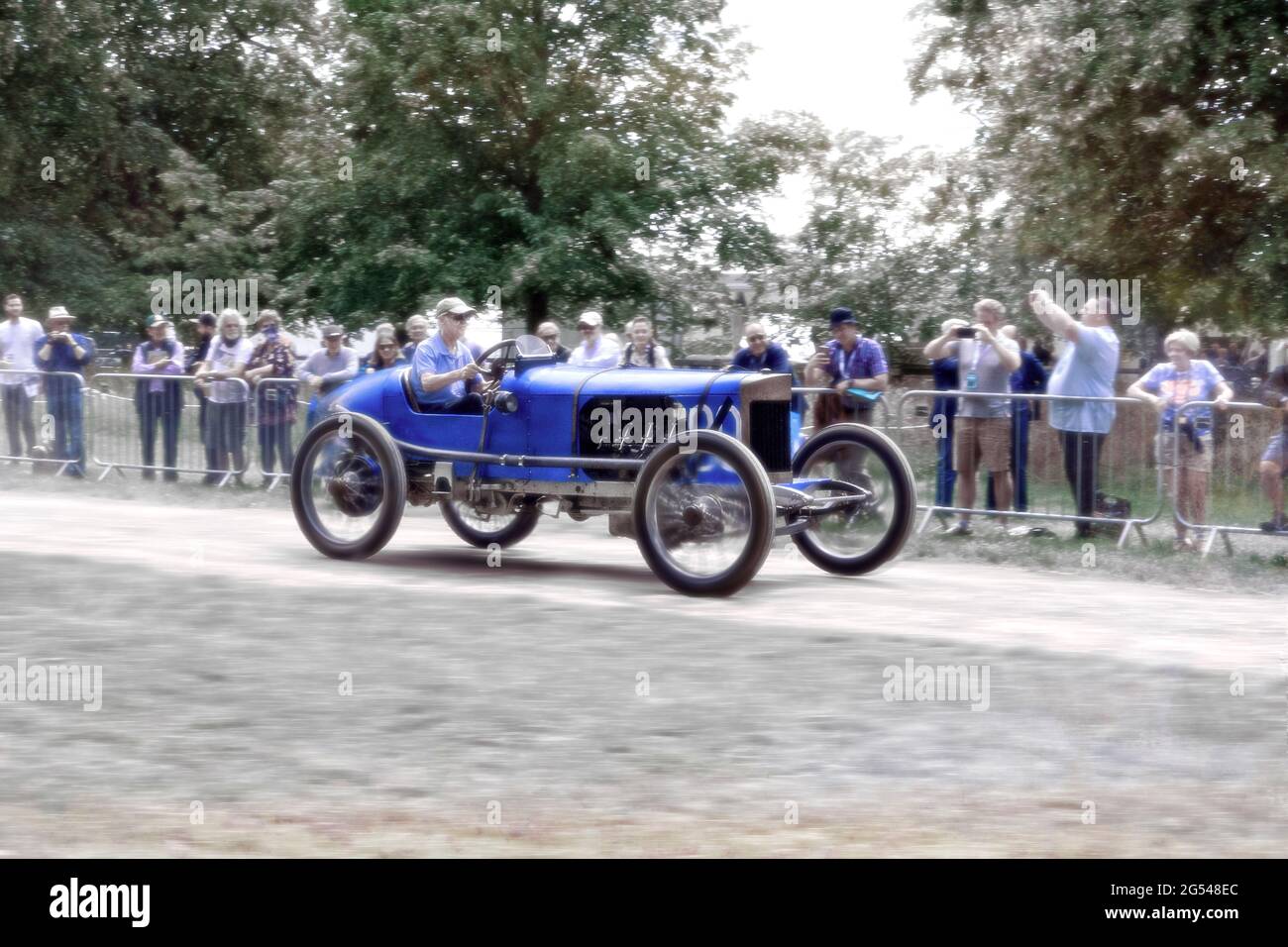 Le auto prodotte da Giant Aero sono state mostrate al London Classic Car Show Syon Park London UK Foto Stock