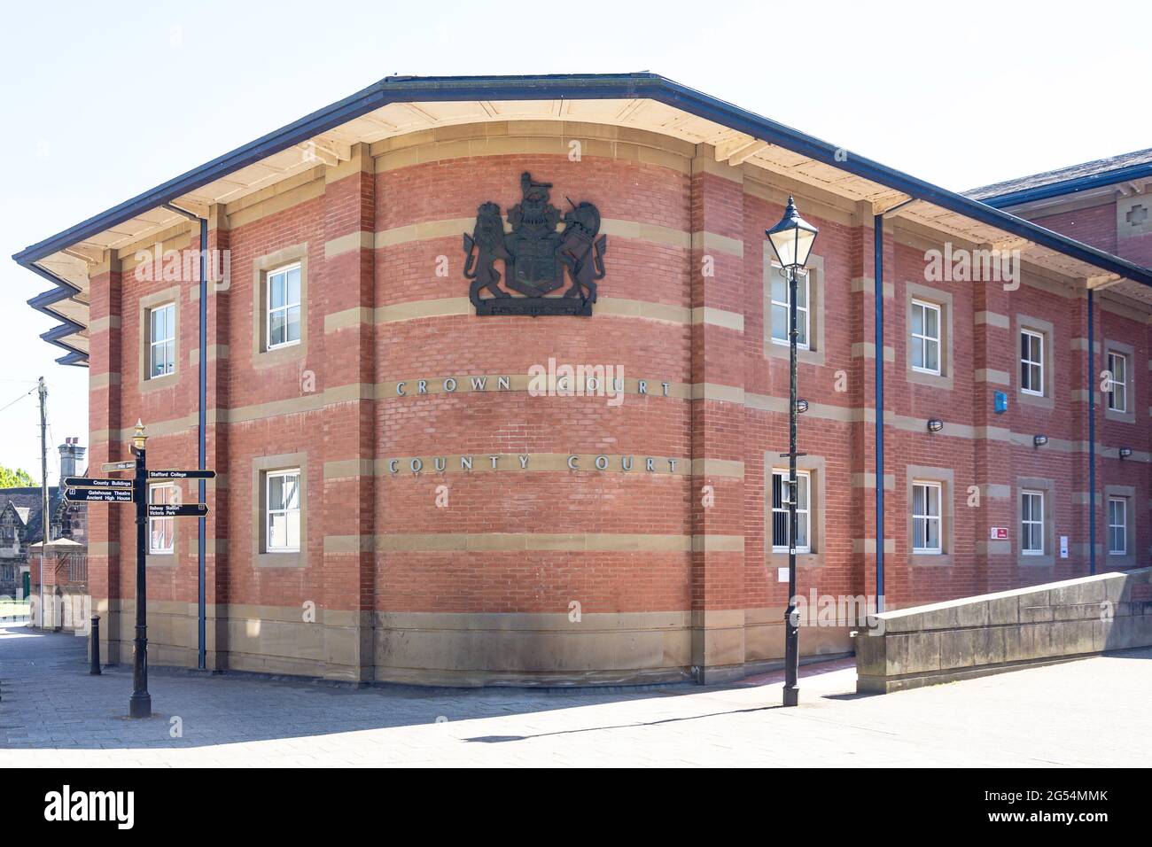 Crown & County Court, The Combined Court Centre, Victoria Square, Stafford, Staffordshire, Inghilterra, Regno Unito Foto Stock