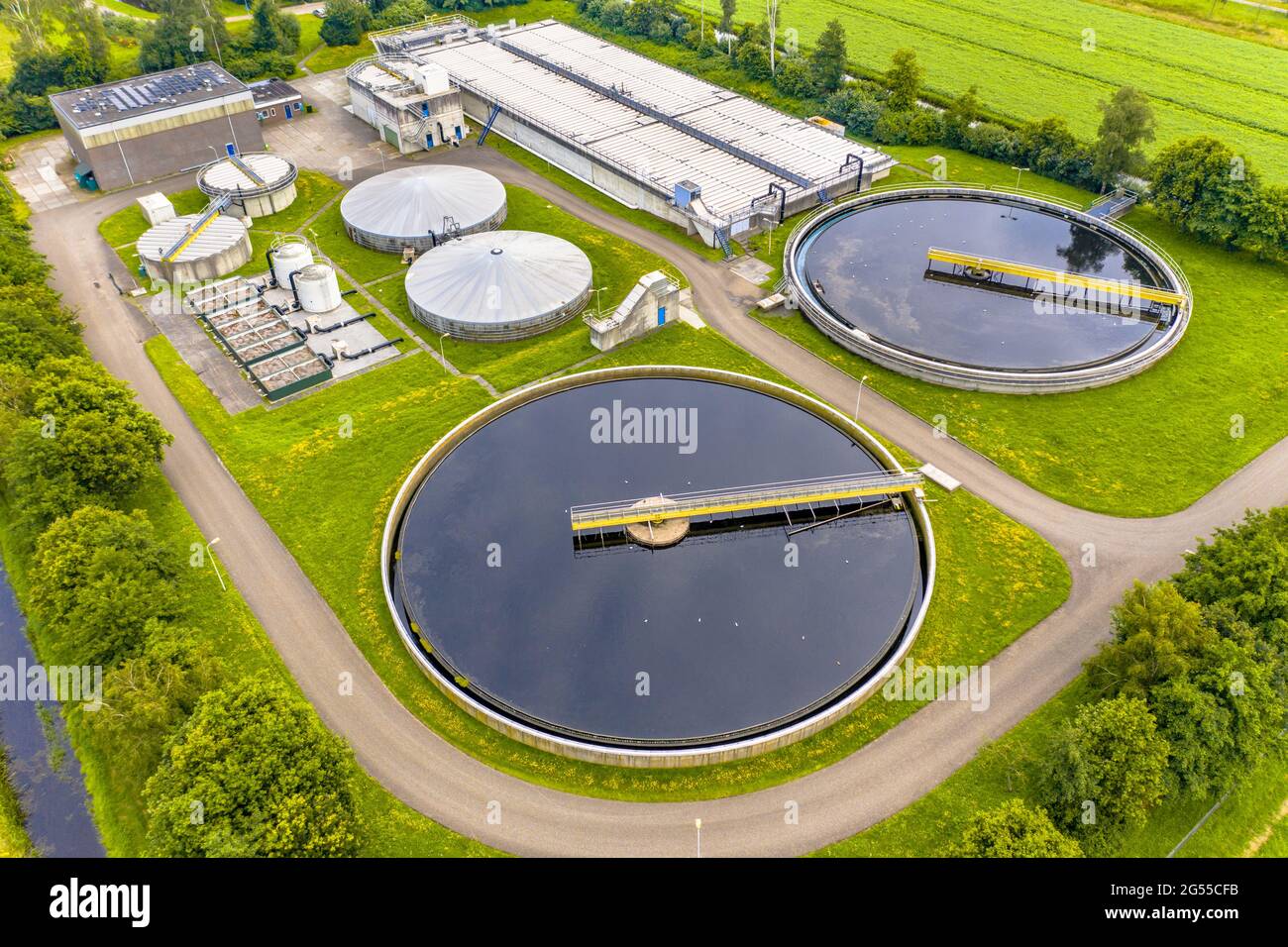 Impianto di depurazione delle acque reflue, visto dall'alto, Paesi Bassi  Foto stock - Alamy