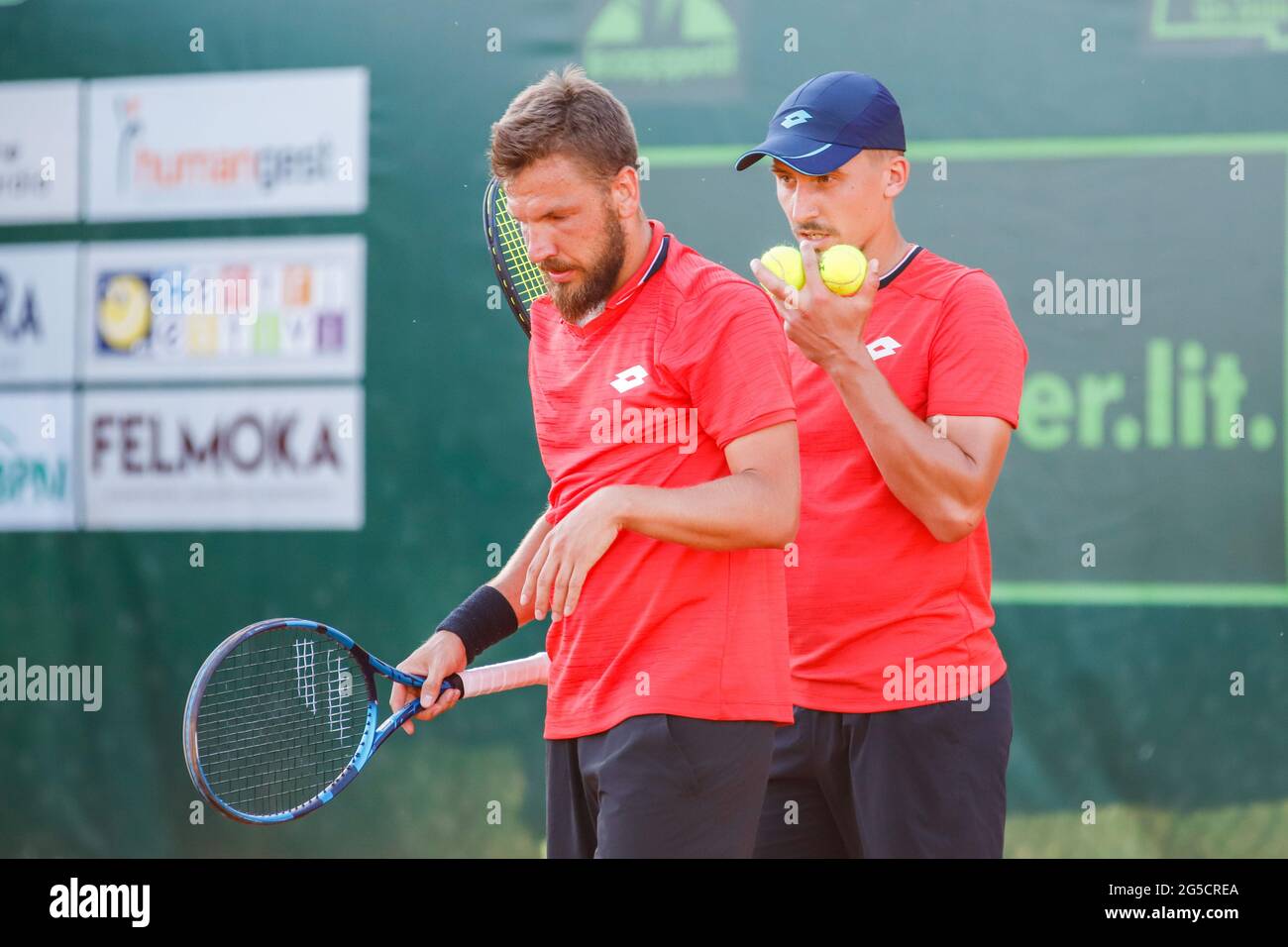 Jan Zieliński e Szymon Walkow durante l'ATP Challenger Milano 2021, Tennis Internationals, Milano, Italia, 25 giu - Foto .LiveMedia/Roberta Corradin Foto Stock