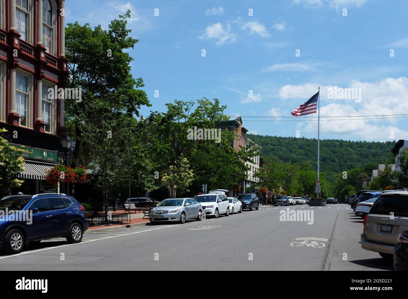 COOPERSTOWN, NEW YORK - 21 GIUGNO 2021: Main Street nella città di Upstate e sede della National Baseball Hall of Fame and Museum. Foto Stock