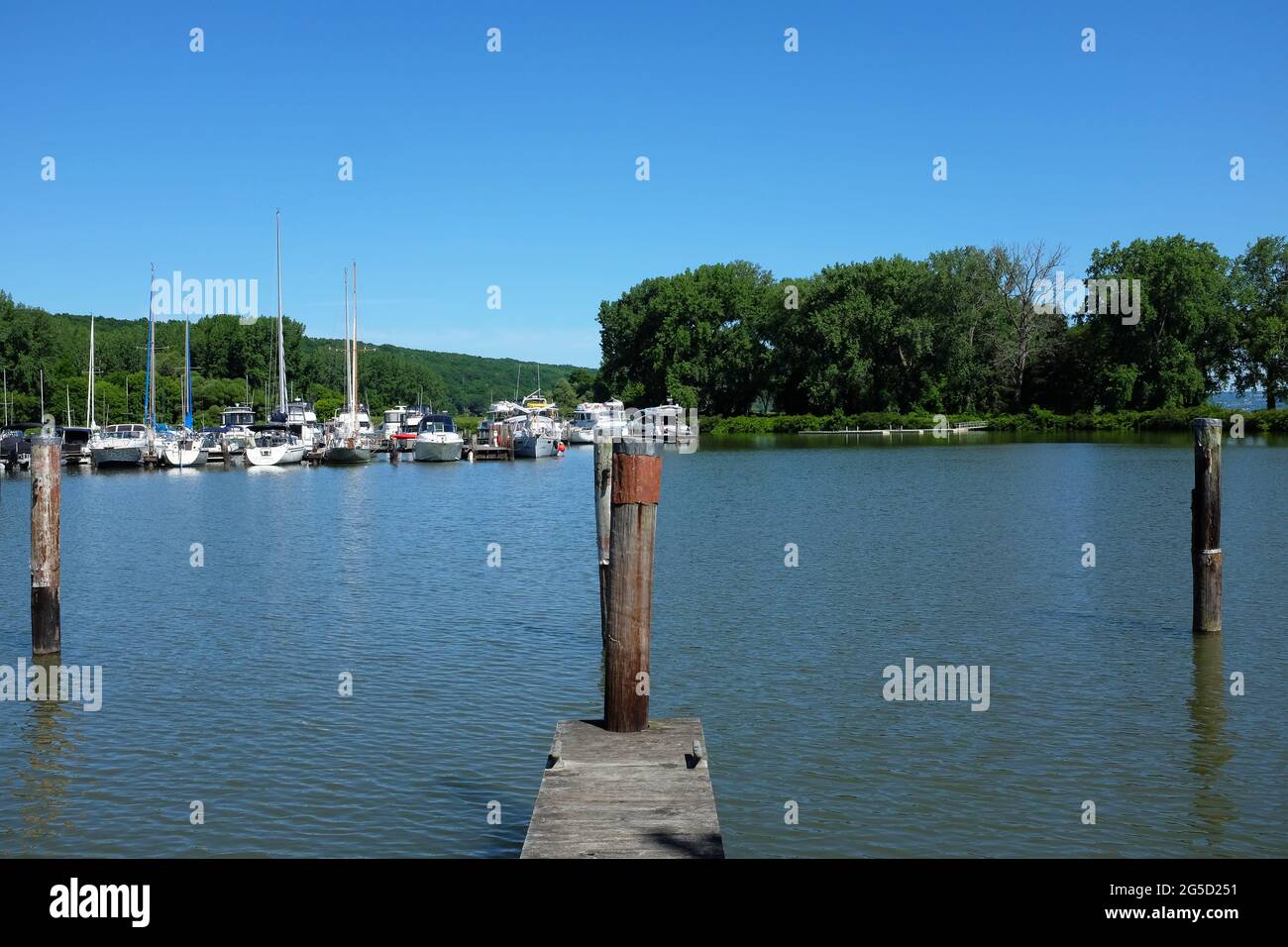 ITHACA, NEW YORK - 17 GIUGNO 2021: Porticciolo del Parco Marino di Allan H Treman. Foto Stock
