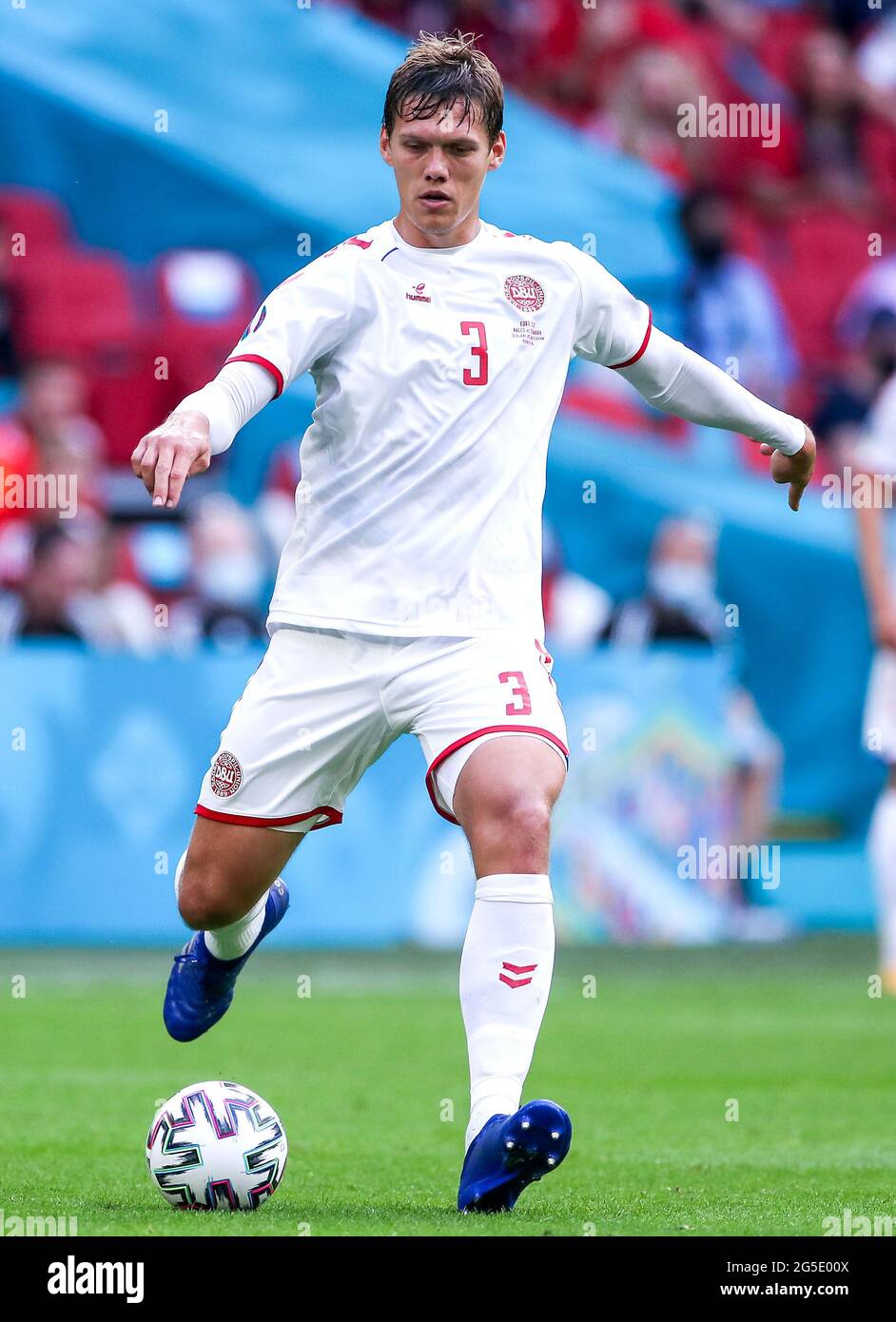 Jannik Vestergaard in azione in Danimarca durante il round UEFA Euro 2020 del 16 tenutosi presso la Johan Cruijff Arena di Amsterdam, Paesi Bassi. Data immagine: Sabato 26 giugno 2021. Foto Stock