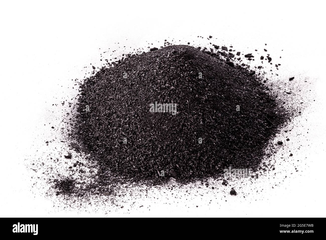 polvere di grafite utilizzata nell'industria, polvere nera con fondo bianco  isolato e spazio di copia Foto stock - Alamy
