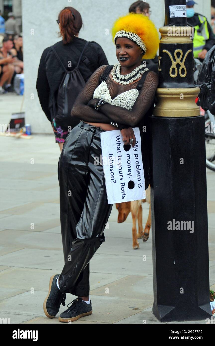 Londra, Regno Unito. 26 Giugno 2021. Protesta anti-blocco su Piazza del Parlamento. Credit: JOHNNY ARMSTEAD/Alamy Live News Foto Stock
